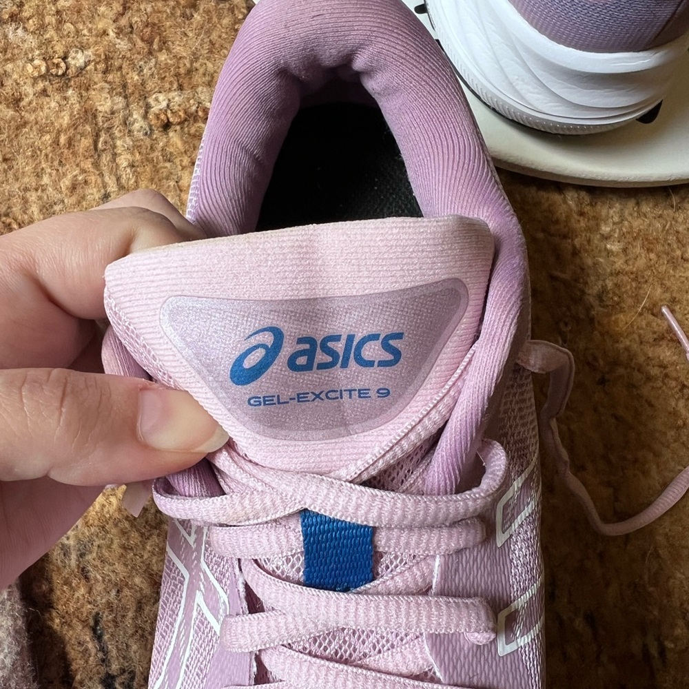 Women’s ASICS GEL-EXCITE 9 running athletes sneakers Barely Rose/White size 10. - Picture 13 of 17